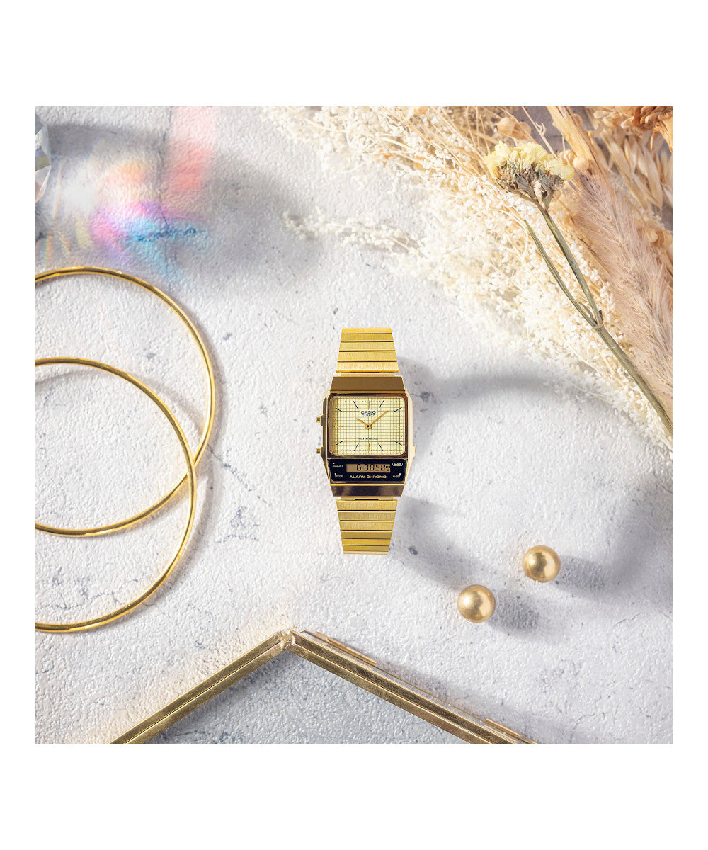 Reloj Casio Vintage AQ-800EG-9A Dorado