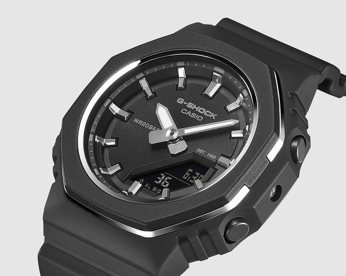 Reloj Casio G-Shock GMA-P2110-1A Negro