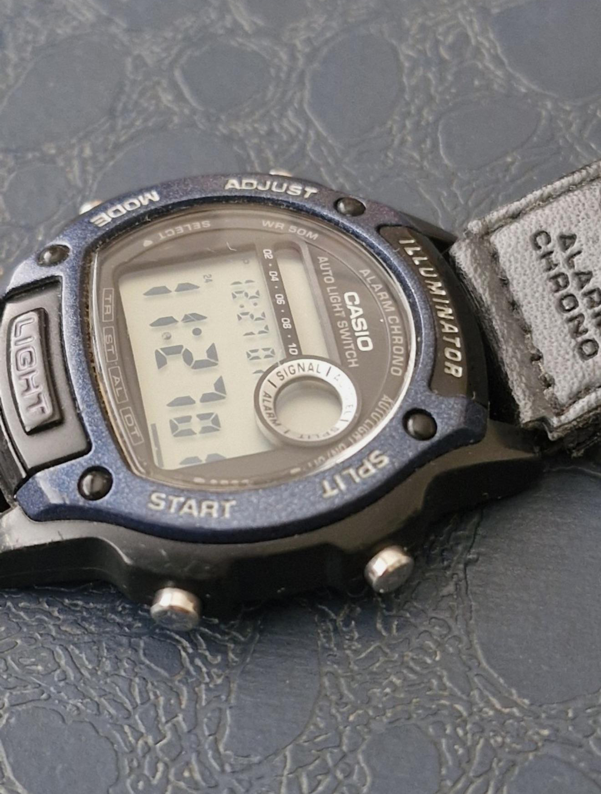 Reloj Casio W-220HF-2AV Azul