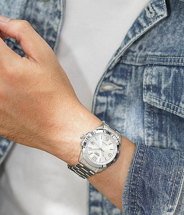 Reloj Casio MTP-1215A-7A Plateado