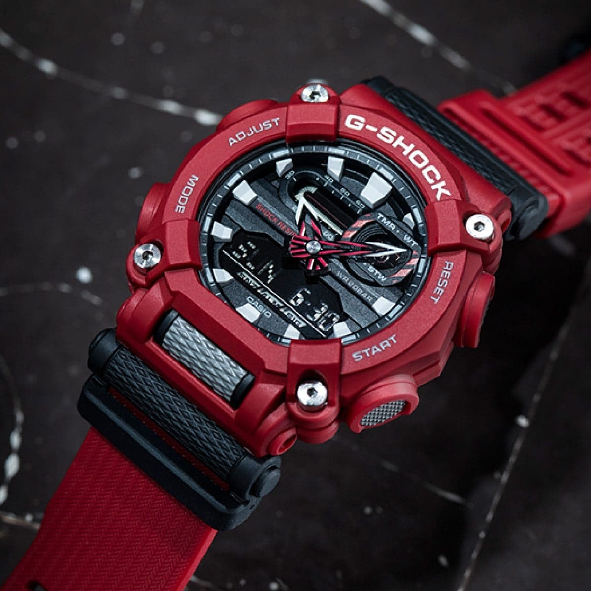Reloj Casio G-Shock GA-900-4A Rojo
